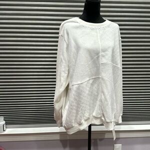 Pullover sweater